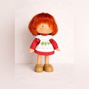 Vintage 1980s Strawberry Shortcake Doll Orange Hair Freckles Kenner Toy